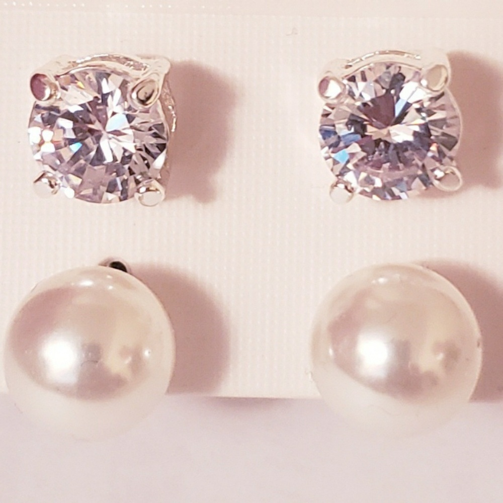 NEW Womens Earrings